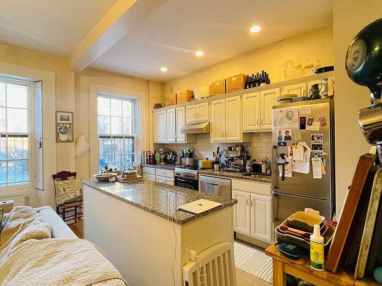 105 Pinckney St #4 — Photo 3