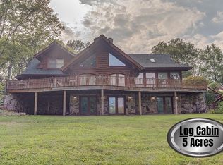 1020 N Carlyle Rd, Beecher City, IL 62471