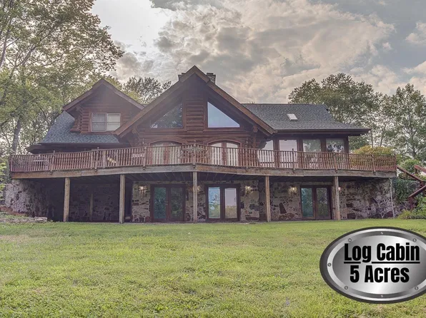 1020 N Carlyle Rd, Vandalia, IL 62471