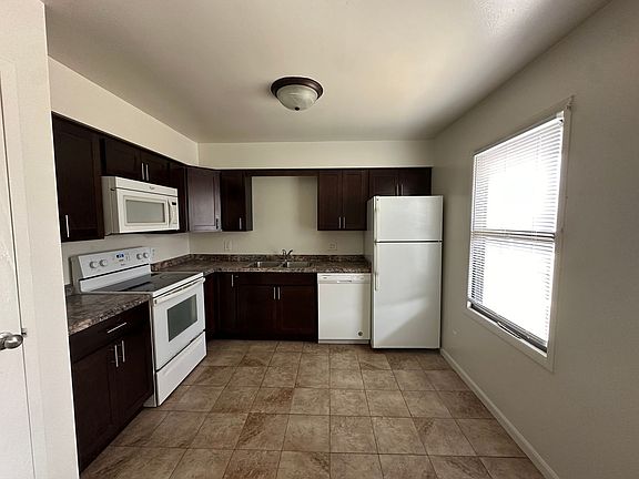 5th image of 1450-1460 Longfellow Ave #1452