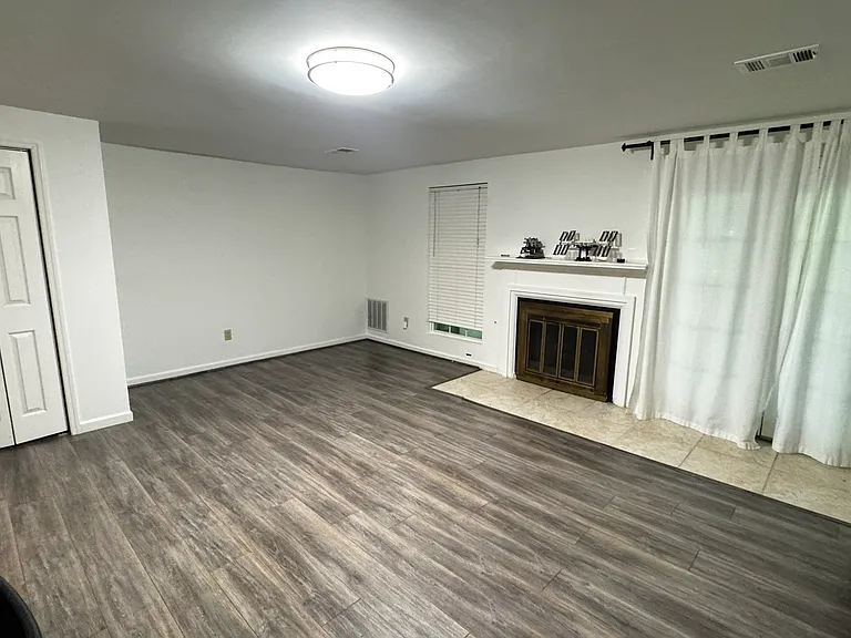 3635 Monticello Comm — Photo 43