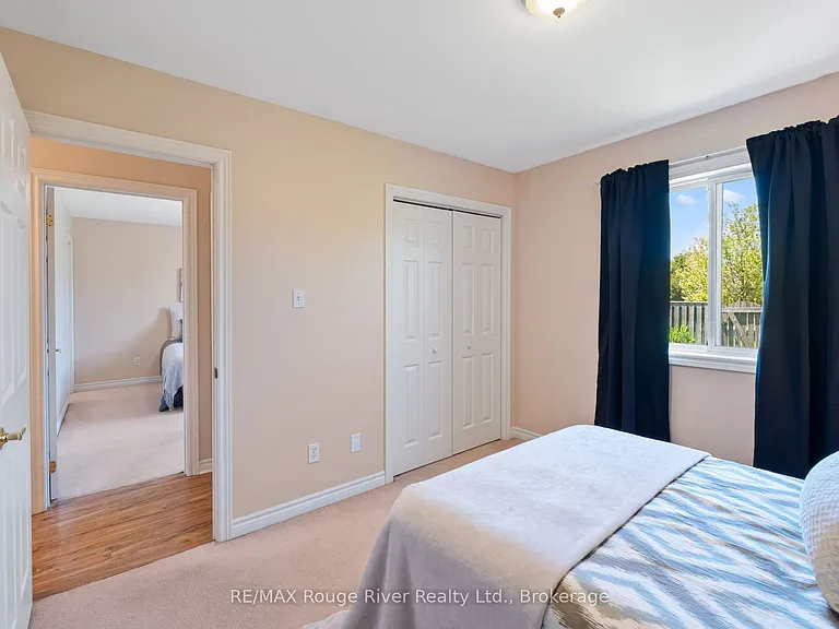 795 Munson Cres — Photo 23