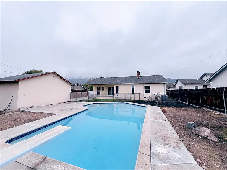 836 E Whitcomb Ave — Photo 26