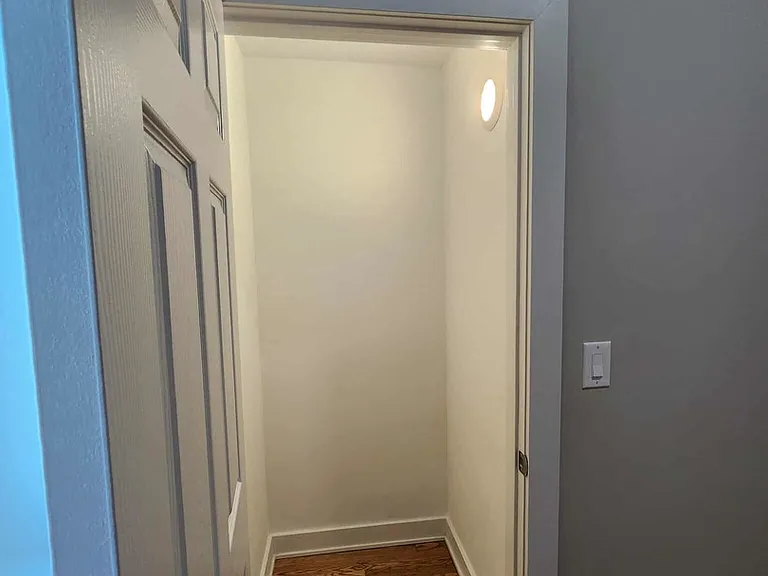 6321 S Eberhart Ave #2 — Photo 16