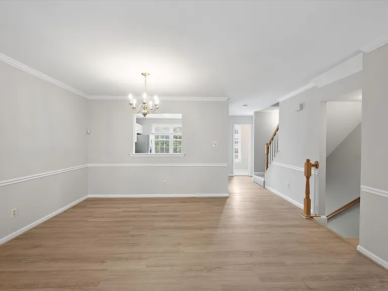 299 S Pickett St — Photo 6
