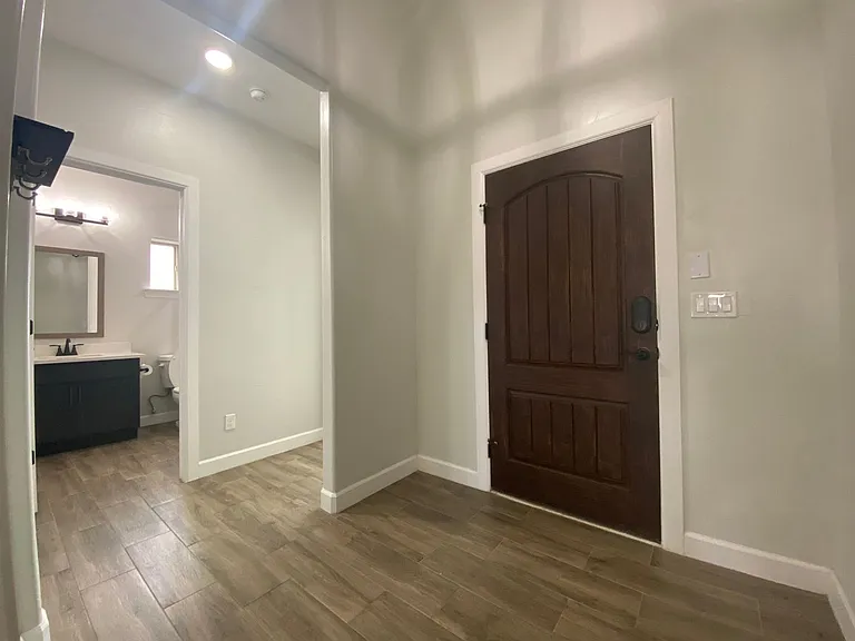 12951 Aberdare Dr — Photo 2
