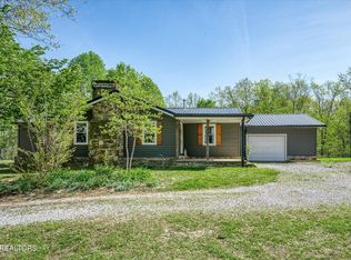 394 Thomas Springs Rd, Crossville, TN 38572