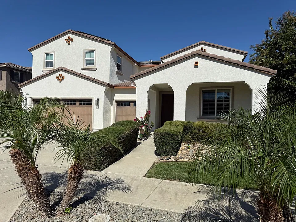 693 Monte Verde Ln