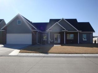 2003 Ridgeway Dr, Lexington, NE 68850