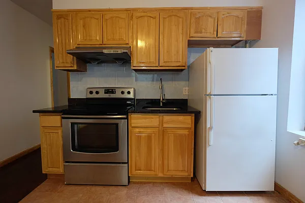 Rented by Keller Williams NYC | media 32