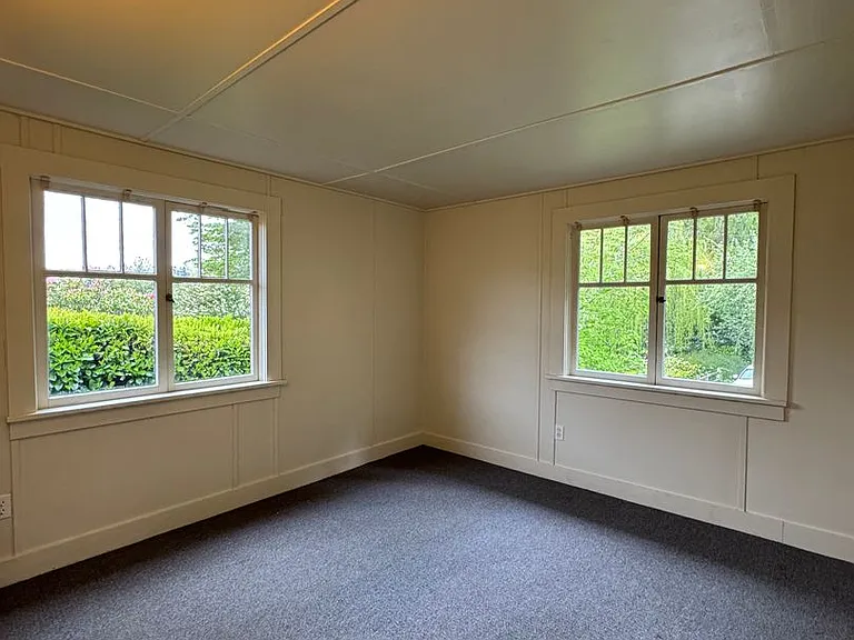 8709 NE Seaview Ave — Photo 19