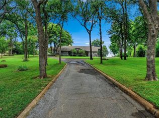 195 Crescent Dr, Pottsboro, TX 75076