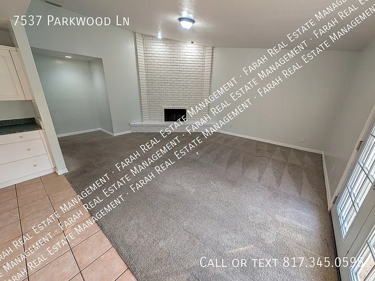 7537 Parkwood Ln — Photo 5