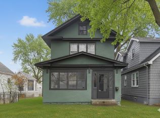 712 Cedar Lake Rd S, Minneapolis, MN 55405