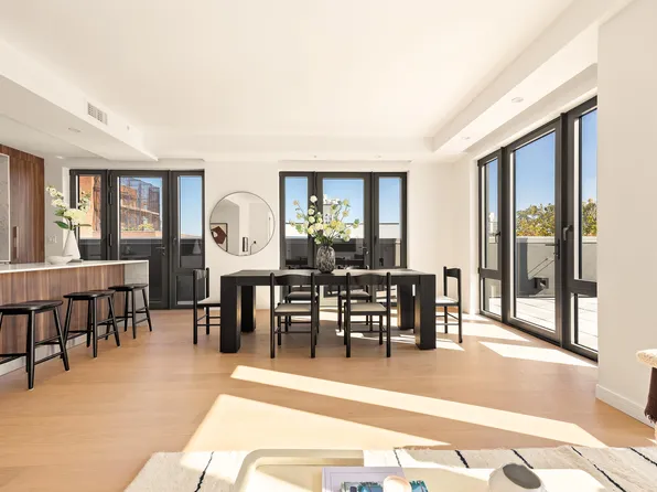 630 Grand Avenue image 4 of 17