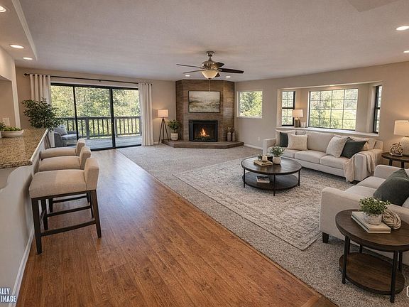 4th image of 9216 Whispering Pines Rd