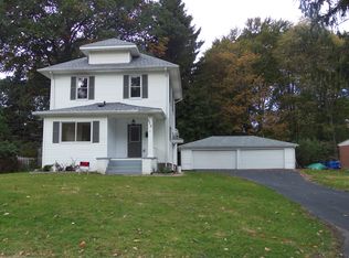 676 S 9th St, Sharpsville, PA 16150