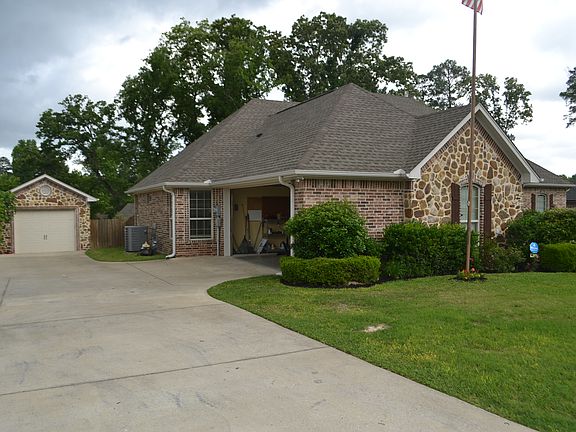 2 car garage and boat garage