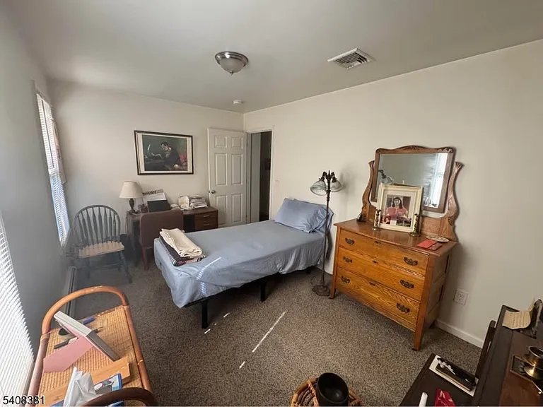 27 Broad St — Photo 10