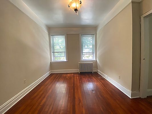 4th image of 35-51 30th St #2