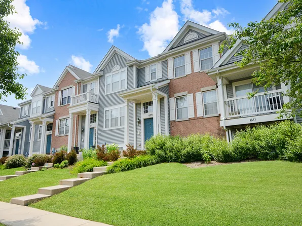 879 Clover Ln, Hampshire, IL 60140