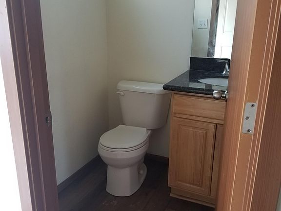 5th image of 322 107th St S