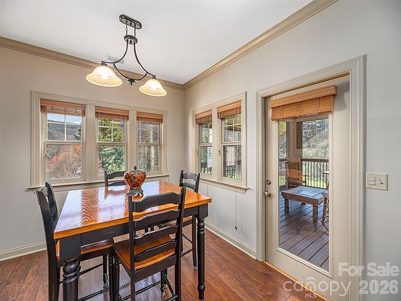 3rd image of 1560 Country Club Dr Unit A301