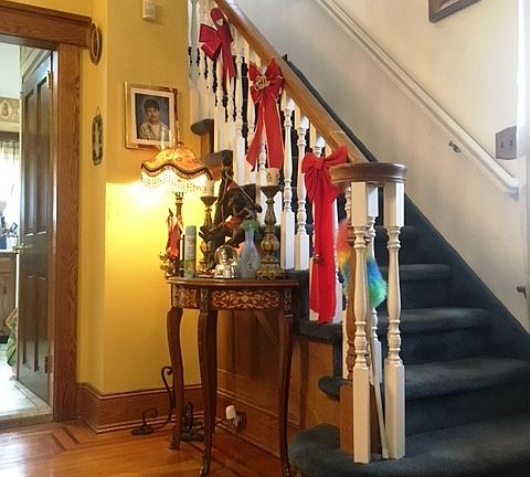 4th image of 411 College Ave