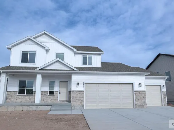 619 Curlew Dr, Ammon, ID 83401