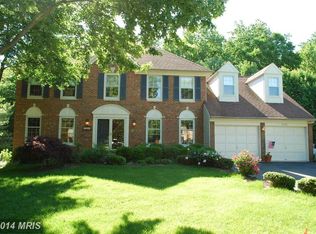 9300 Silvercreek Ct, Fairfax Station, VA 22039