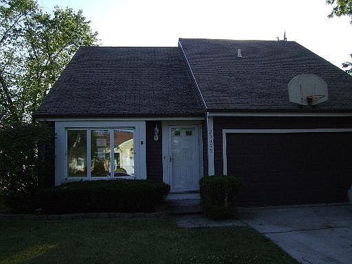1st image of 22452 Franklin Dr