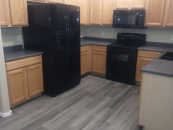 3rd image of 40456 N Burwick Way