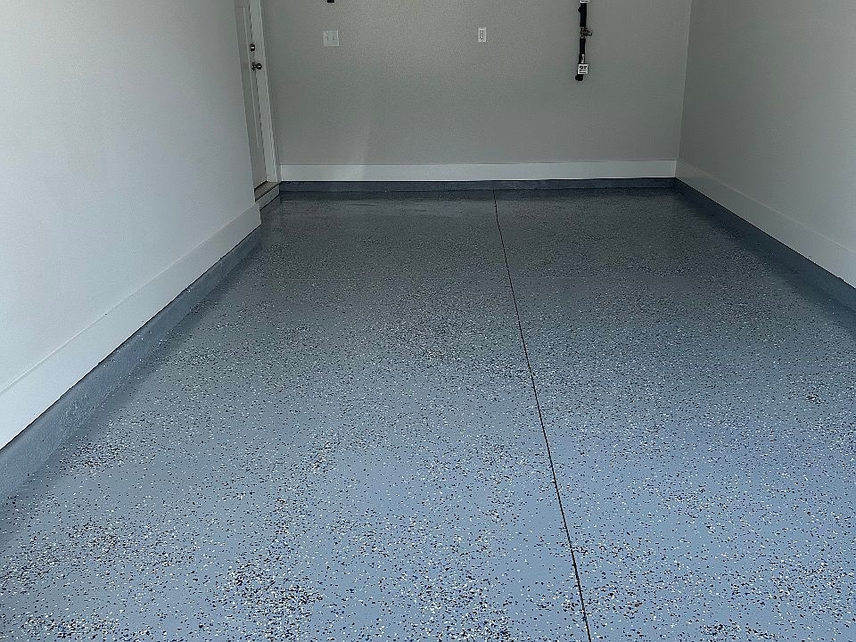 coated 1-car garage