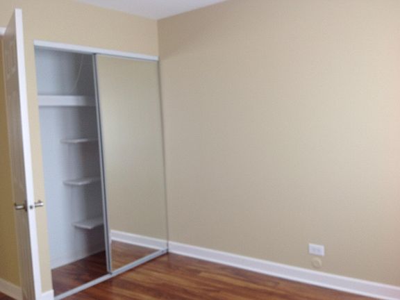 5th image of 331 Hampton Ct Unit D
