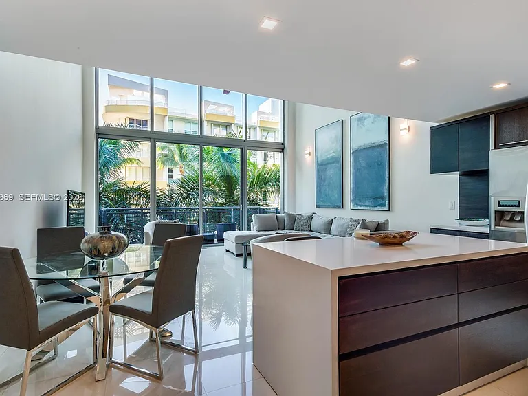 6000 Collins Ave #346 — Photo 8