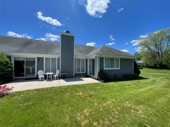 381 Quarry Pond Court, Moriches, NY 11955