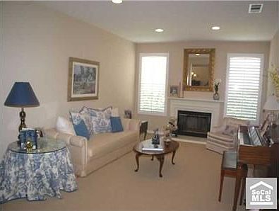 living room w/ fireplace