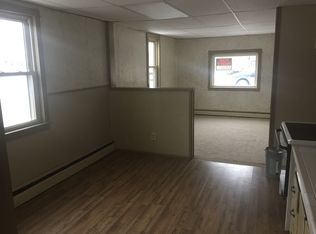 639 Oak Grove Rd APT 1, Vassalboro, ME 04989