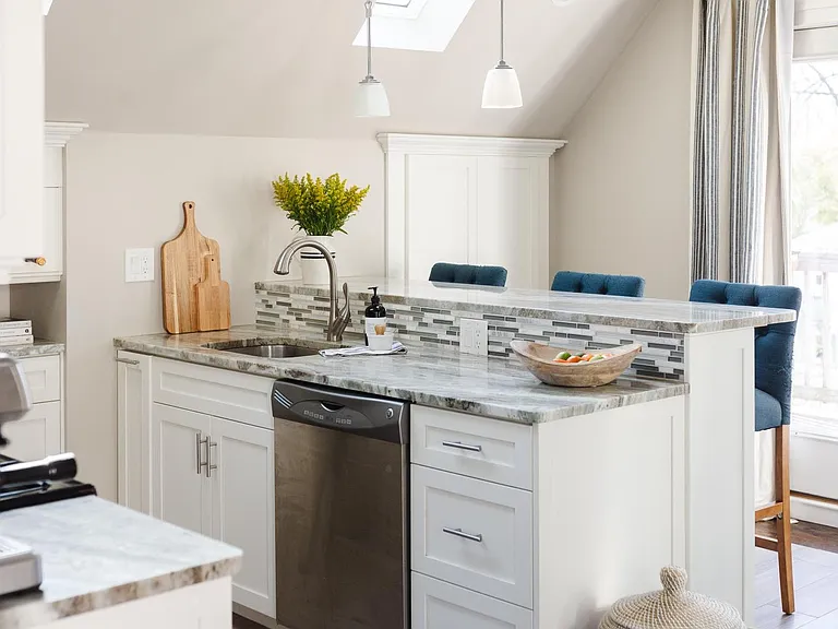 42 Bainbridge St #3 — Photo 1