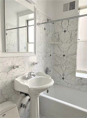 5th image of 76 W 86th St APT 6F