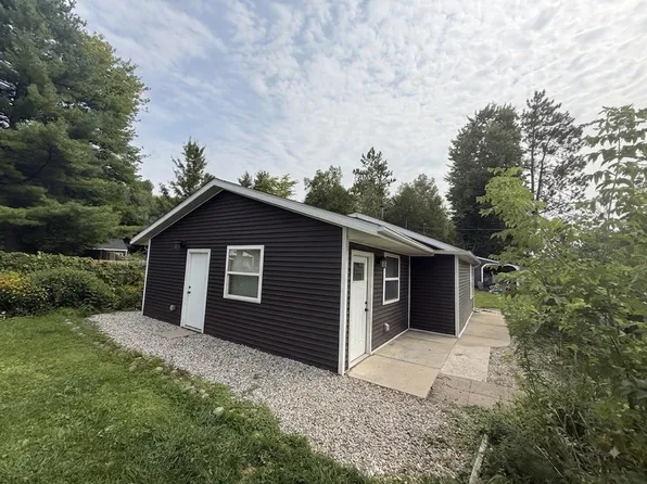 1365 Estey Rd, Beaverton, MI 48612