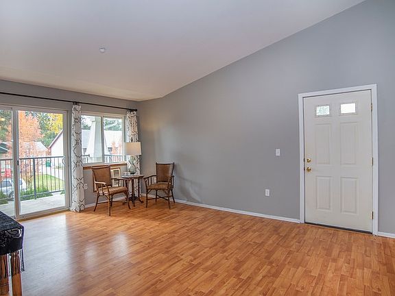 5th image of 10015 E 17th Ln #604