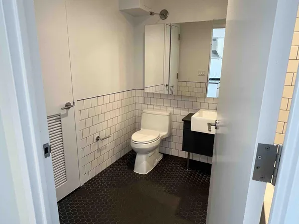 504 Myrtle Avenue image 11 of 23