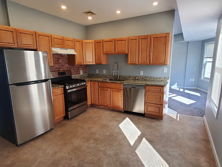 20 Jones St — Photo 1