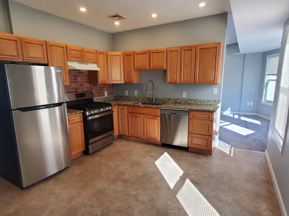 20 Jones St, Everett, MA 02149