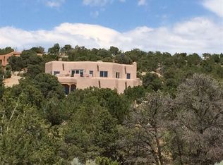 19 Camino Brisa, Santa Fe, NM 87508