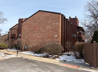 1S055 Spring Rd #1C, Villa Park, IL 60181