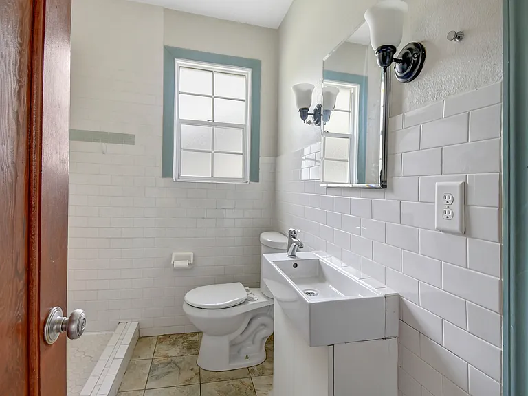 5304 Attleboro St — Photo 10