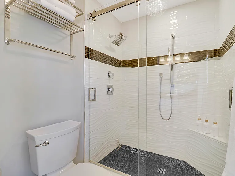204 Old Meadow Way — Photo 37