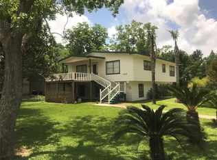 6718 Bayou Vlg, Liverpool, TX 77577